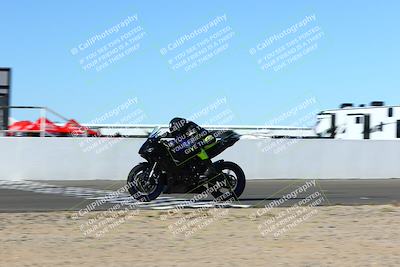 media/Jan-09-2022-SoCal Trackdays (Sun) [[2b1fec8404]]/Front Straight Speed Shots (1pm)/